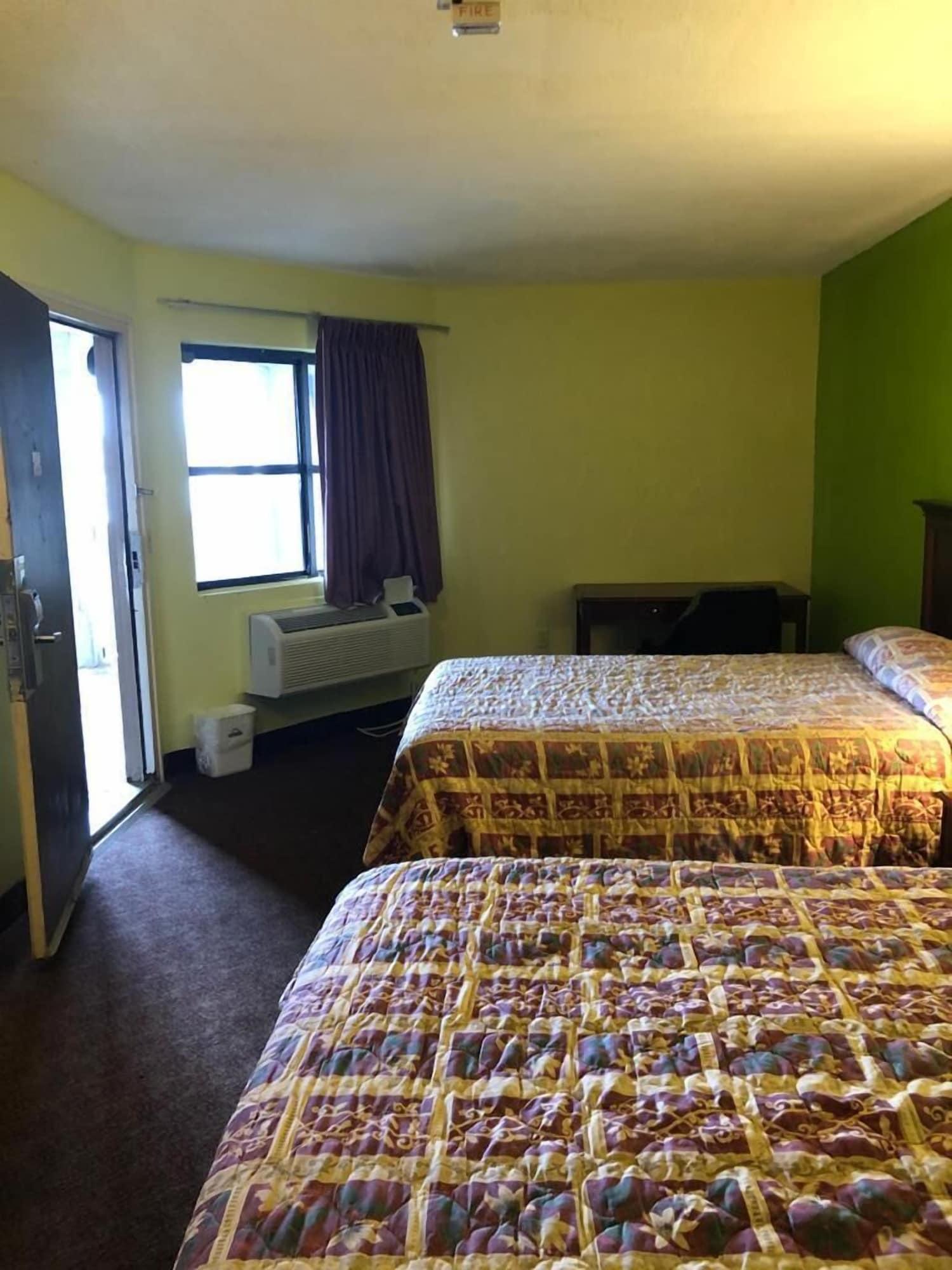 Travel Inn Motel Hartford Bagian luar foto